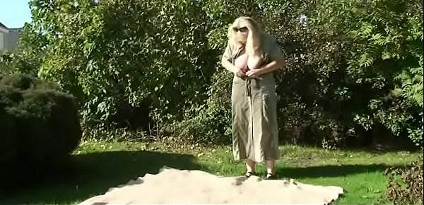  Son-in-law bangs her old pussy outdoors